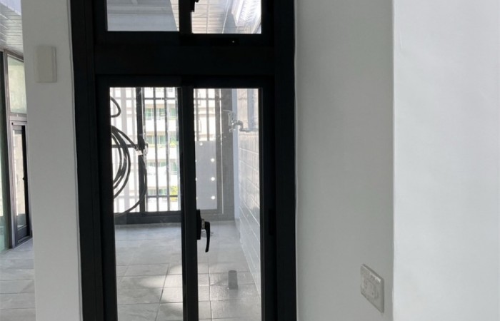 6、天花板、輕隔間、木工工程。 (11)