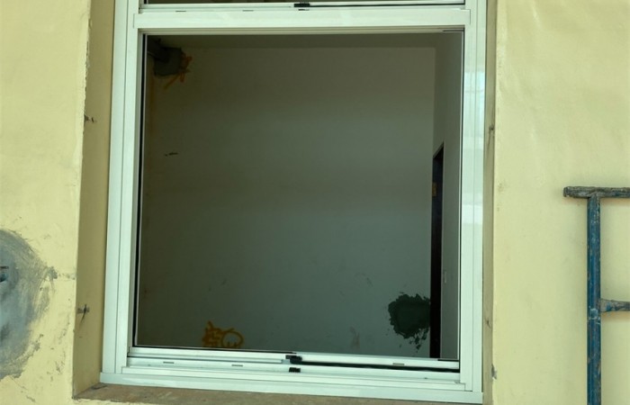 6、天花板、輕隔間、木工工程。 (2)