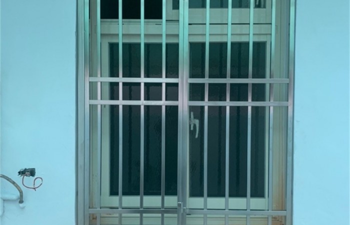 6、天花板、輕隔間、木工工程。 (5)